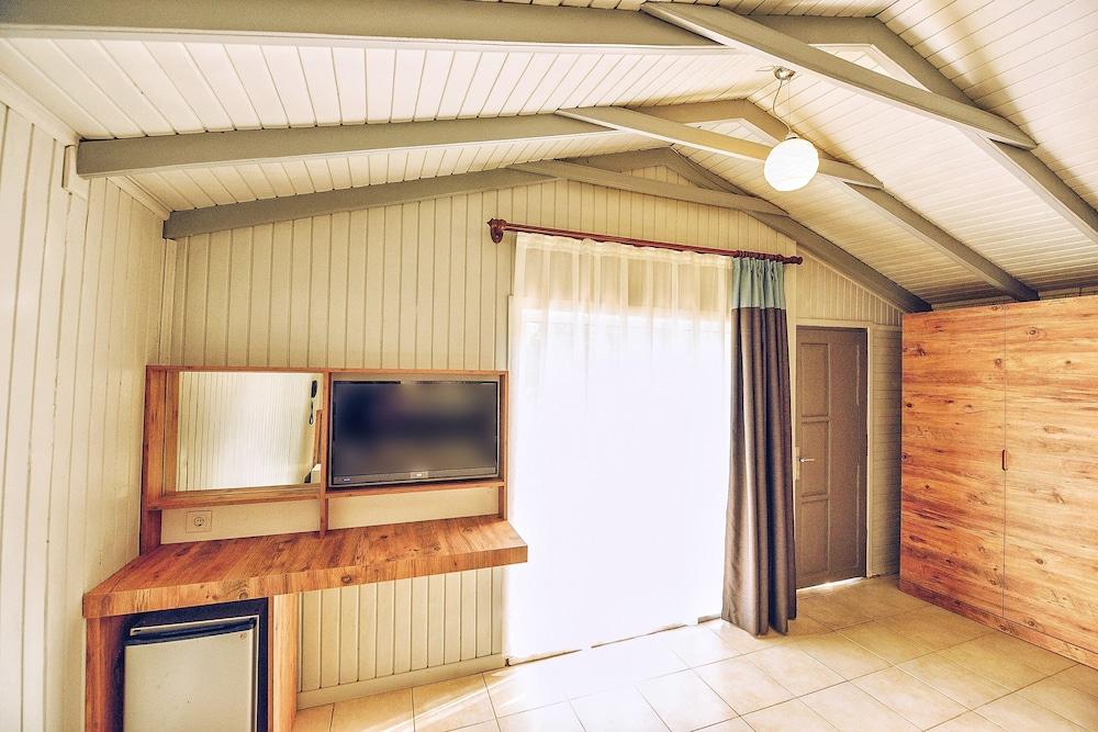 LEDA BEACH HOTEL — SIDE — fotografie hotel nr. 12