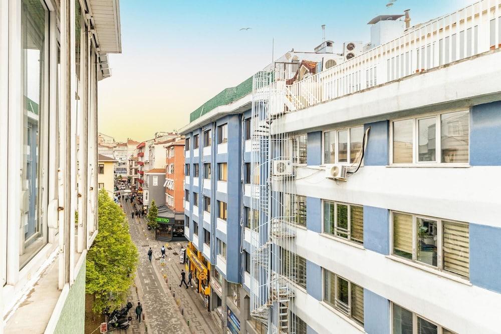 MODERN STYLISH COZY FLAT IN THE HEART OF KADIKOY — ISTANBUL — фотография отеля №17