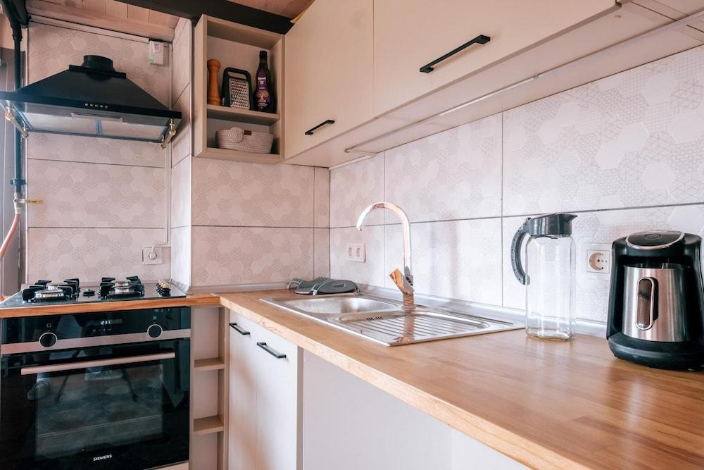 STUNNING SEA VIEW LOFT 5 MIN TO PARK IN KUZGUNCUK — ISTANBUL — фотография отеля №14