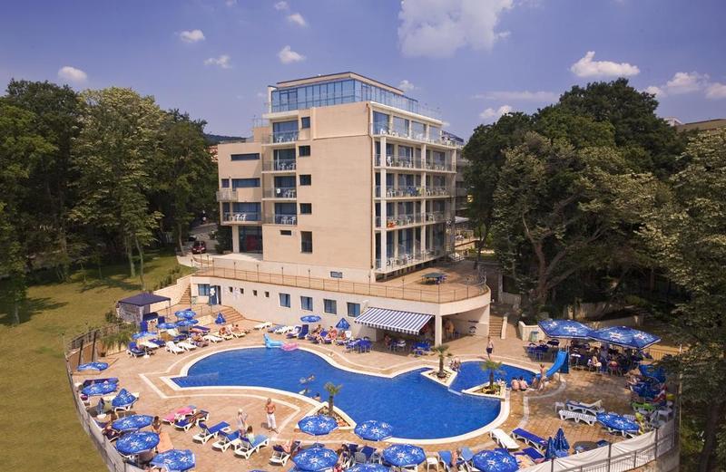 HOLIDAY PARK — GOLDEN SANDS