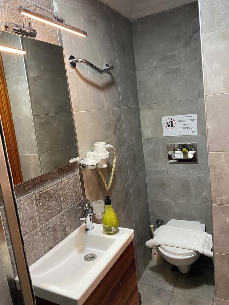BOSPHORUS BRIDGE — ISTANBUL — fotografie hotel nr. 26