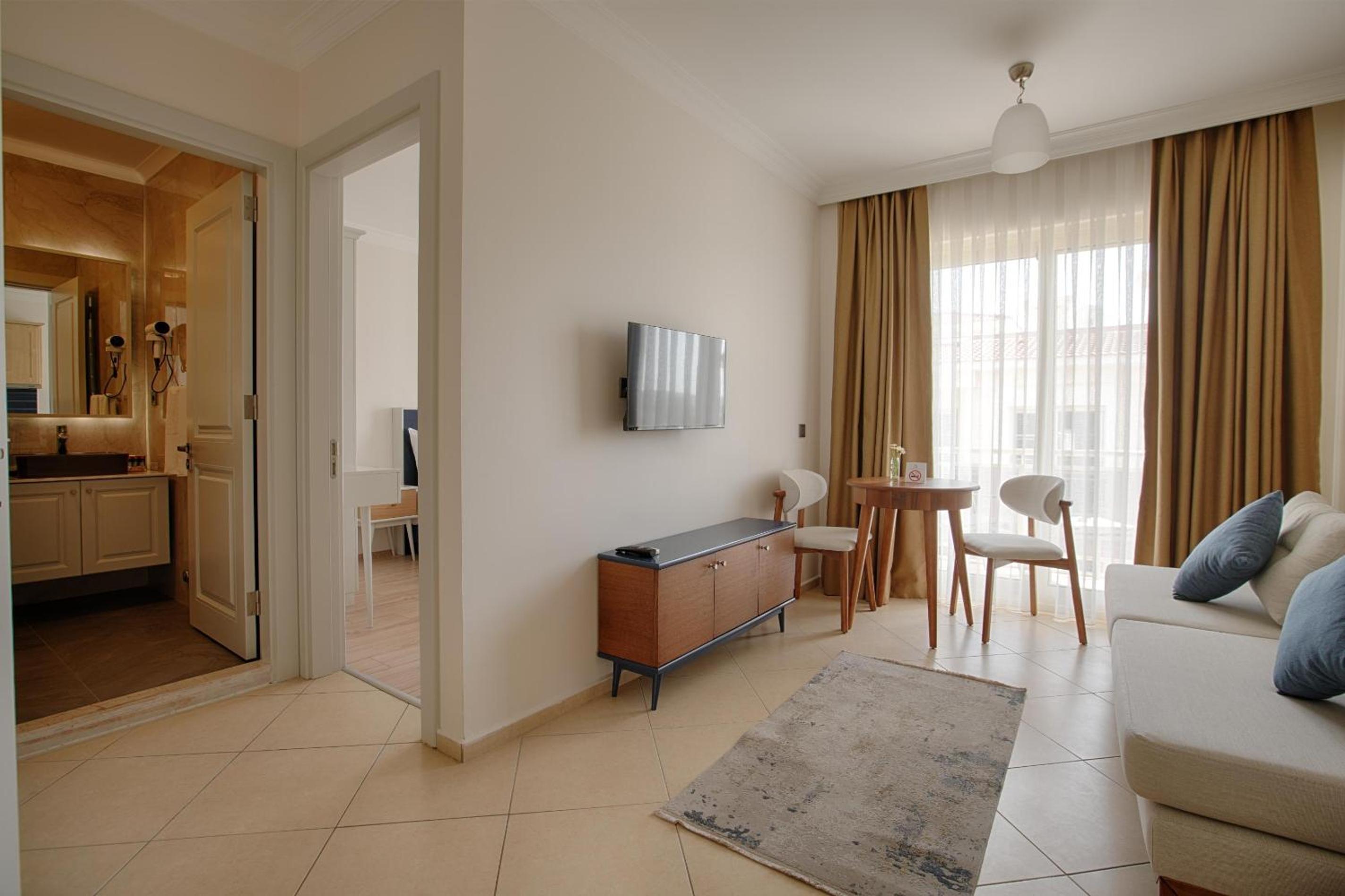 KAMER SUITES & HOTEL — CESME — фотография отеля №3