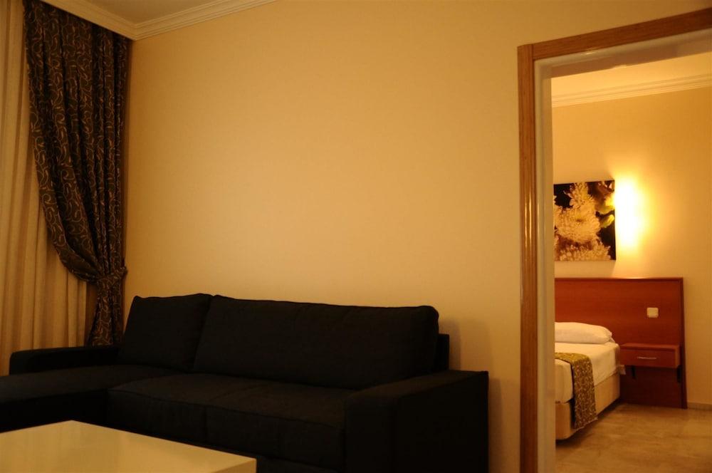 LORD — CESME — fotografie hotel nr. 9