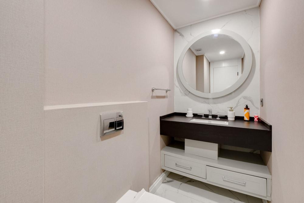 LUXURY WATERFRONT HOUSE 9 MIN TO YALIKAVAK MARINA — BODRUM — fotografie hotel nr. 32