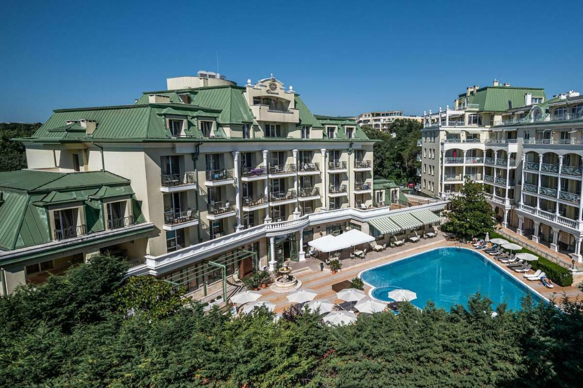 ROMANCE FAMILY SUITES — ST. CONSTANTINE & ELENA