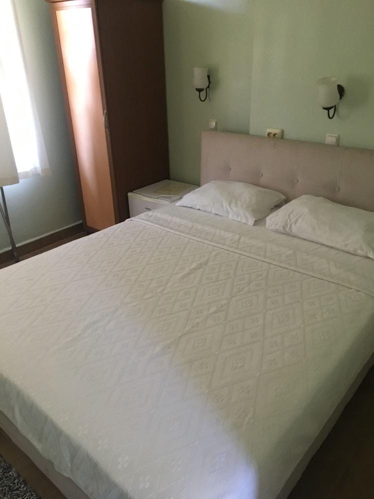 LALE PARK OTEL — SIDE