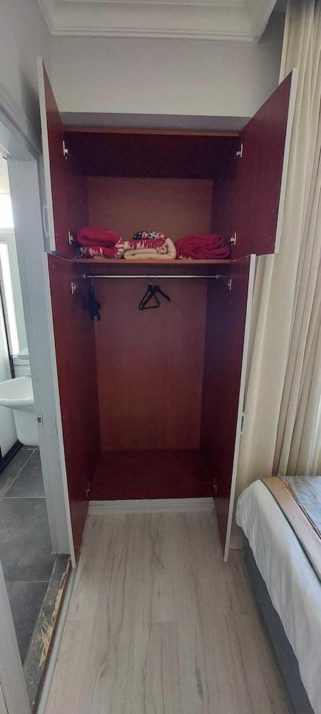 PARIS HOTEL CAFE RESTAURANT — ISTANBUL — fotografie hotel nr. 7