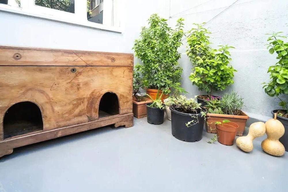 GARDEN FLOOR FLAT IN THE GALATA — ISTANBUL — фотография отеля №14