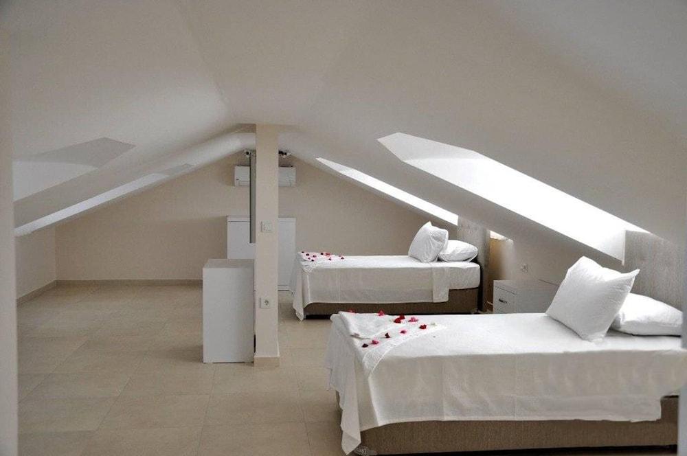 REMARKABLE 6-BED VILLA ZAMBAK DALYAN — DALYAN — fotografie hotel nr. 5