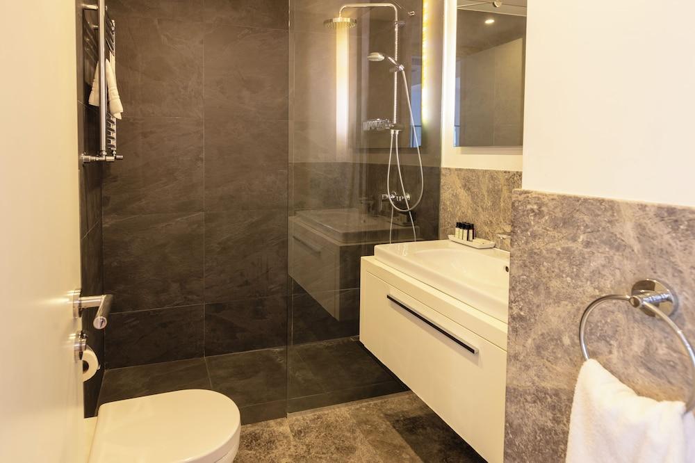 ANDO LIVING - TAKSIM GUMUSSUYU TOWNHOUSE — ISTANBUL — фотография отеля №31