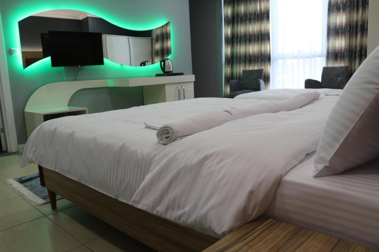 EVAY SUITE HOTEL ESENYURT — ISTANBUL — фотография отеля №2