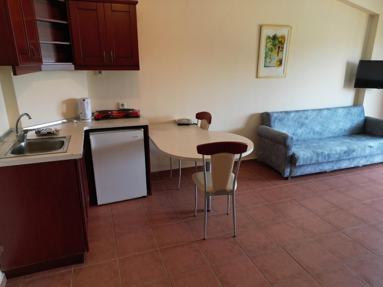 LEMAS SUITE HOTEL — SIDE — фотография отеля №35