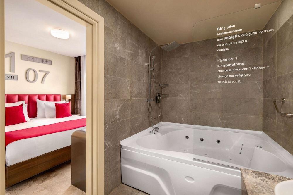 RAMADA BY WYNDHAM ISTANBUL PERA — ISTANBUL — fotografie hotel nr. 13