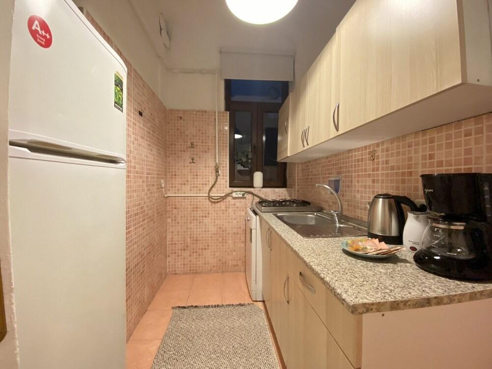 SLEEK FLAT WITH CENTRAL LOCATION IN BEYOGLU — ISTANBUL — fotografie hotel nr. 13
