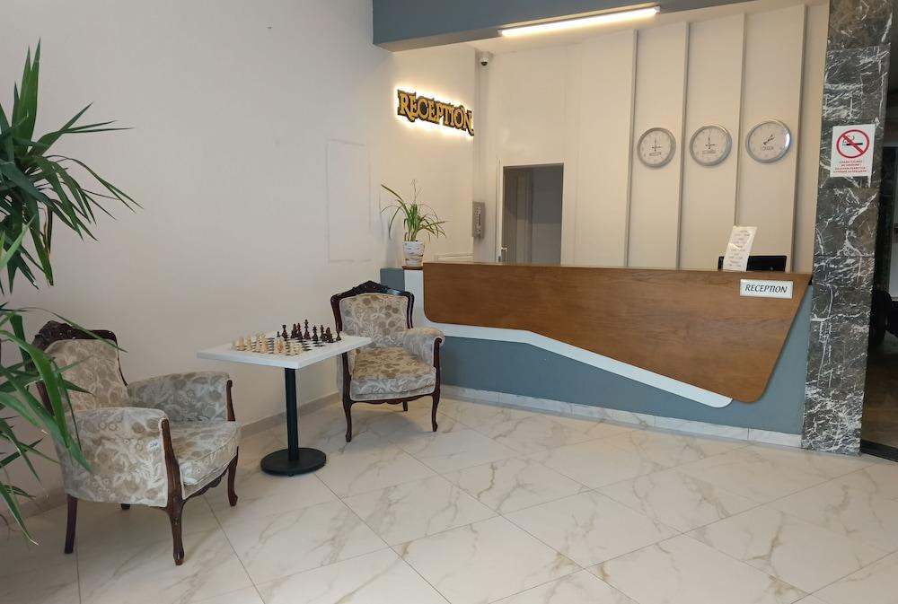 UK HOTELS KIRIS — KIRIS