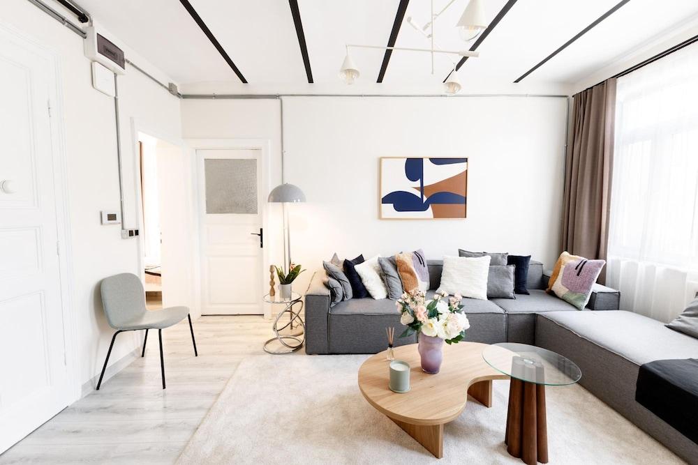 CHIC FLAT 5 MIN TO GALATA TOWER IN ISTIKLAL AVE — ISTANBUL — fotografie hotel nr. 18