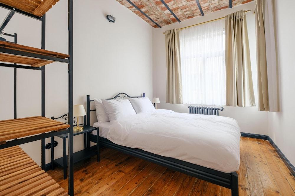FLAT WITH BALCONY 8 MIN TO ISTIKLAL AVENUE — ISTANBUL — fotografie hotel nr. 7