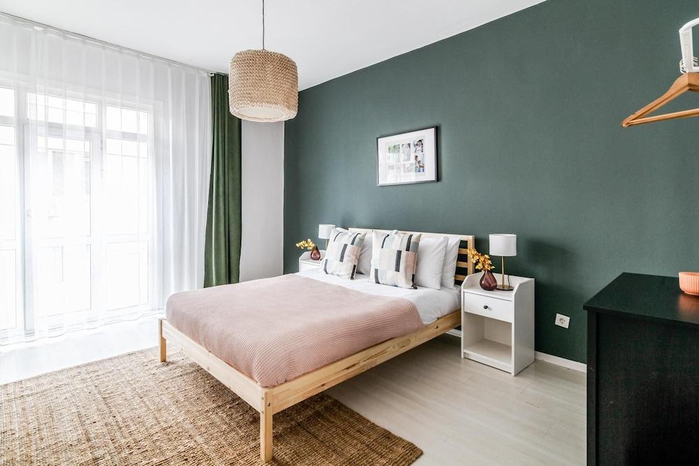 FULLY FURNISHED COZY FLAT IN THE HEART OF SISLI — ISTANBUL — фотография отеля №8