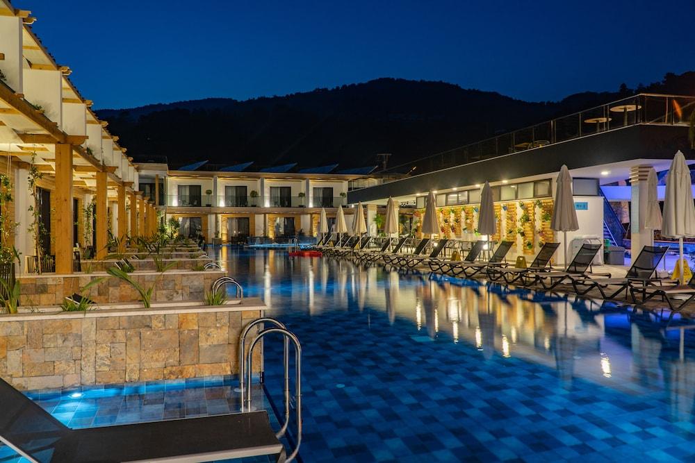 L HOTEL SARIGERME — SARIGERME — fotografie hotel nr. 11