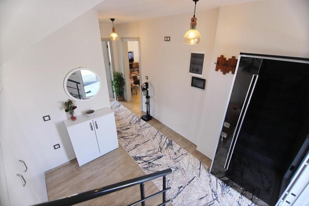 IMMACULATE 4-BED VILLA IN DALYAN — DALYAN — фотография отеля №2