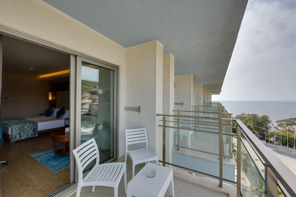 RAMADA HOTEL & SUITES BY WYNDHAM KUSADASI — KUSADASI — fotografie hotel nr. 17