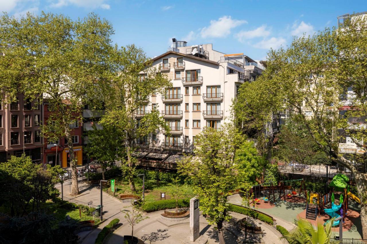 HOME STAY HOME — ISTANBUL