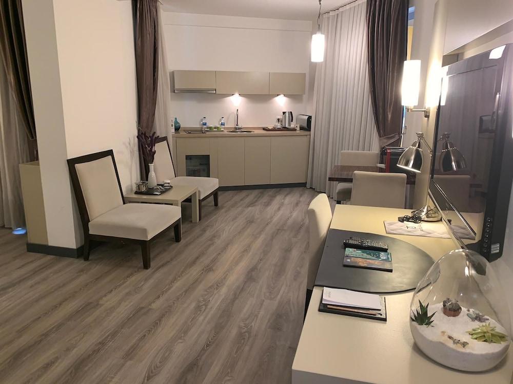 MY HOTEL — IZMIR — фотография отеля №24