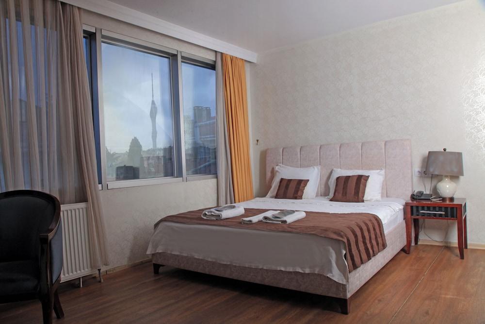 CAMLICA TOWER HOTEL — ISTANBUL