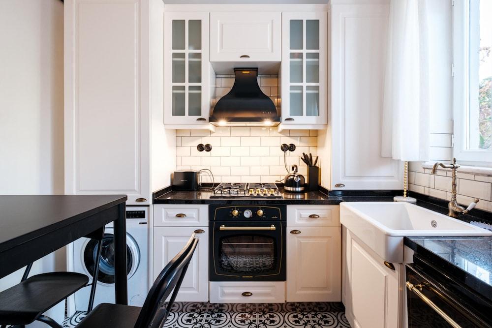 FLAT WITH BALCONY 8 MIN TO ISTIKLAL AVENUE — ISTANBUL — fotografie hotel nr. 5