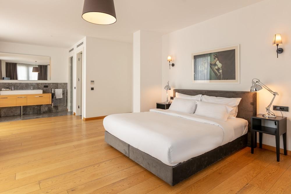 ANDO LIVING - TAKSIM GUMUSSUYU TOWNHOUSE — ISTANBUL — фотография отеля №6