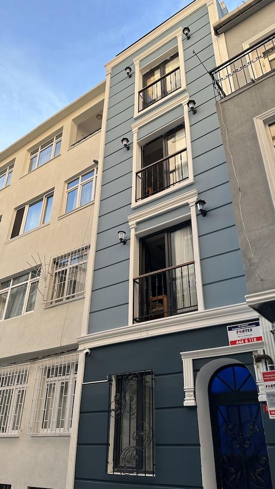 NOSTALGIA TIME HOTEL — ISTANBUL