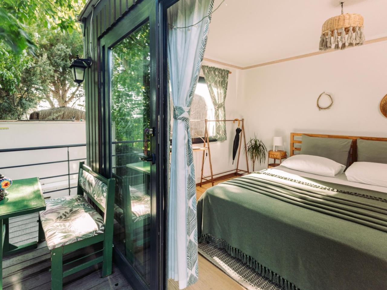 MONA GLAMPING CARAVAN SUITES — SEFERIHISAR — фотография отеля №14