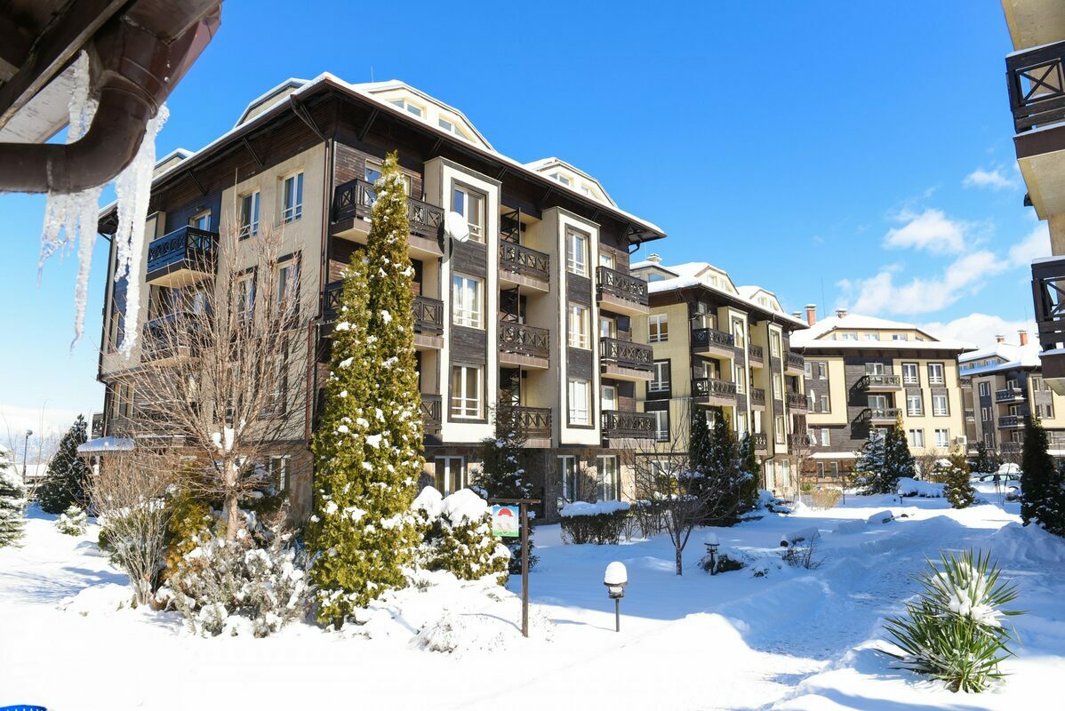 BOJURLAND APARTHOTEL — BANSKO