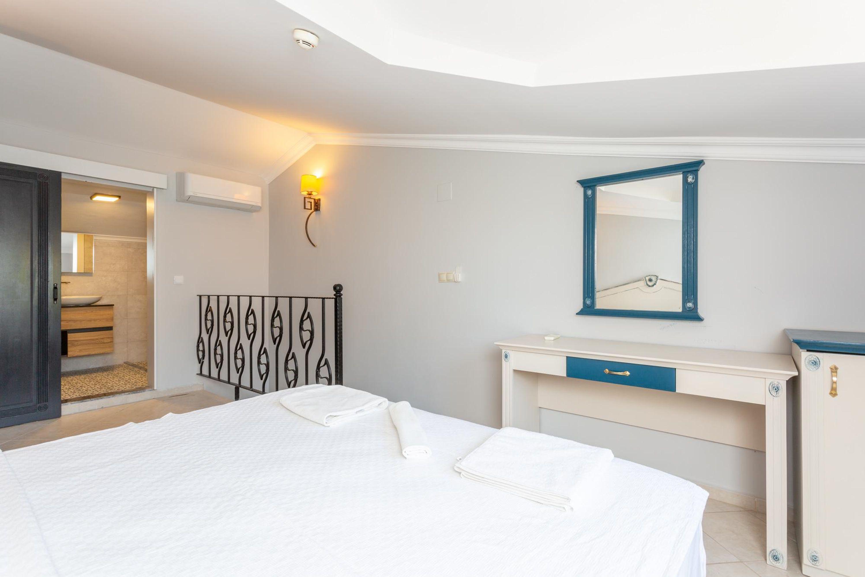 VILLA EMEL PARADISE PRIVATE POOL A C WIFI CAR NOT REQUIRED ECO-FRIENDLY - 2232 — DALYAN — фотография отеля №10
