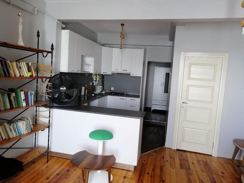 CIHAGIR APARTMENT — ISTANBUL — фотография отеля №8