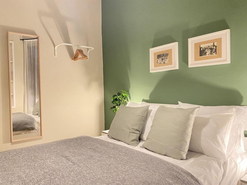 SLEEK FLAT WITH CENTRAL LOCATION IN BEYOGLU — ISTANBUL — fotografie hotel nr. 24