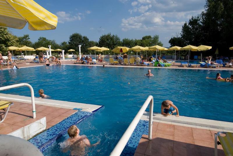 HOLIDAY VILLAGE — DUNI — фотография отеля №6