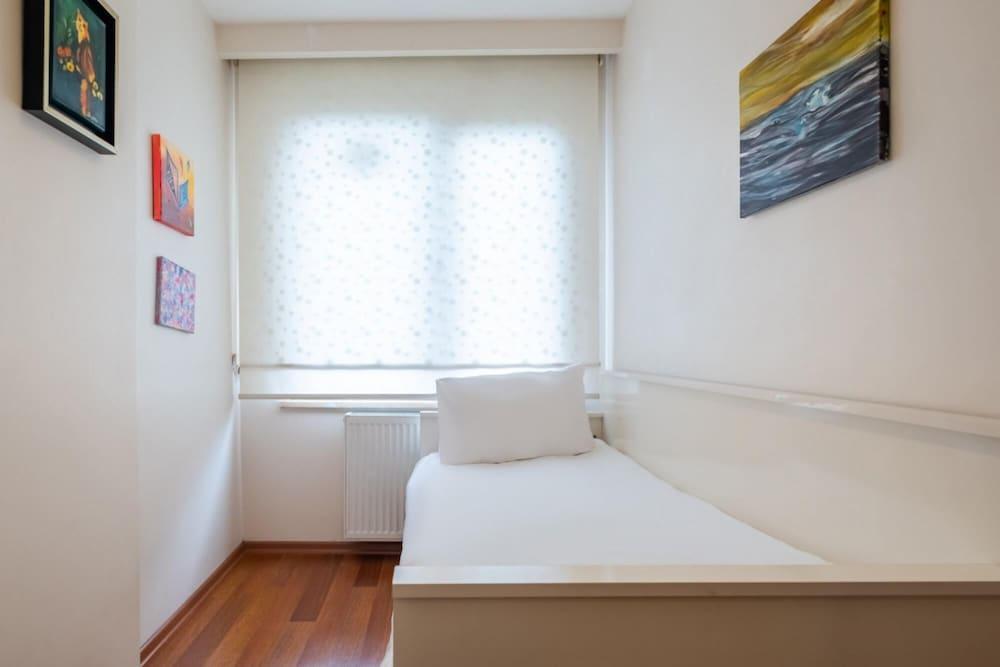 PLEASANT FLAT WITH CENTRAL LOCATION IN SISLI — ISTANBUL — фотография отеля №10