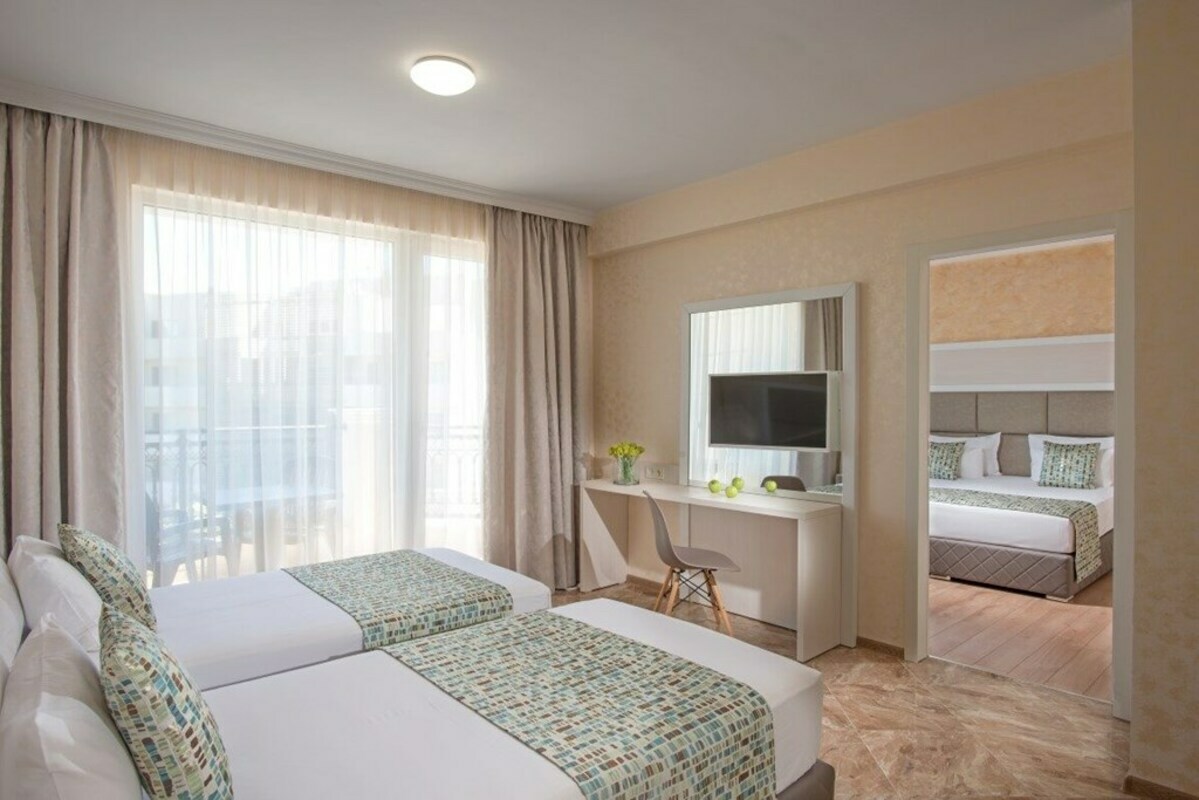 MARINA SANDS OBZOR — OBZOR — fotografie hotel nr. 12