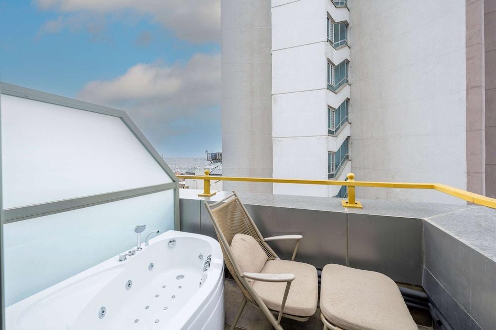 RAMADA BY WYNDHAM ISTANBUL PERA — ISTANBUL — fotografie hotel nr. 10