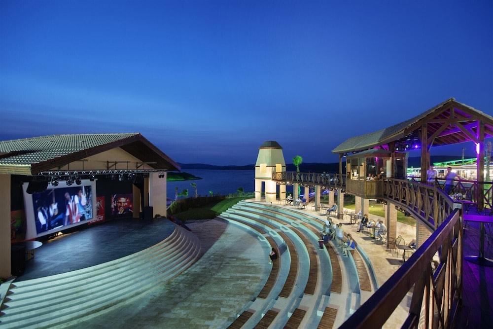 ROYAL TEOS THERMAL RESORT CLINIC & SPA — SEFERIHISAR — fotografie hotel nr. 30