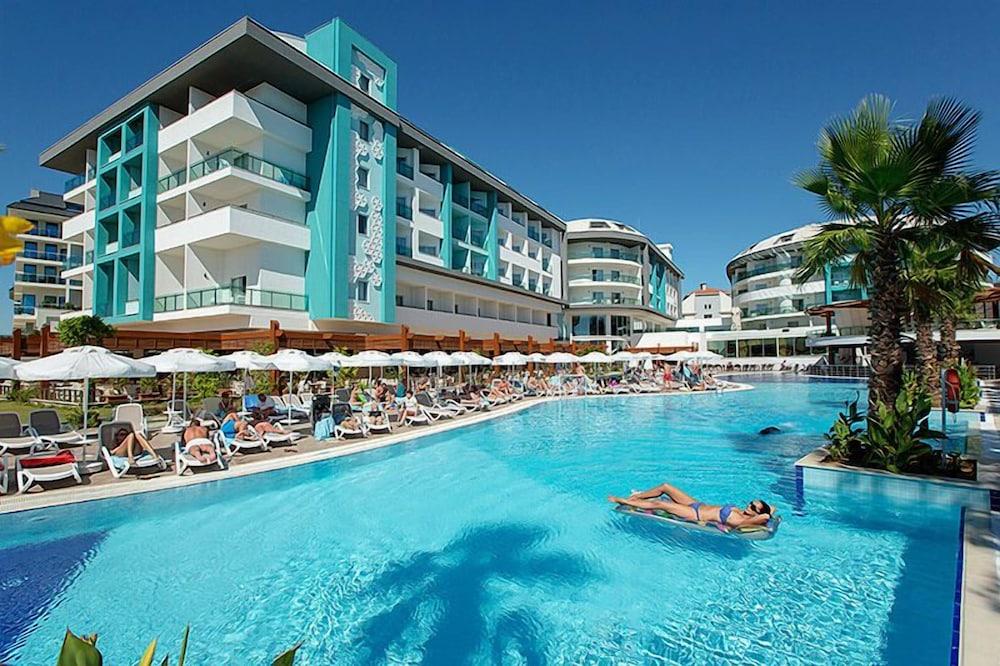 SEASHELL RESORT & SPA — EVRENSEKI