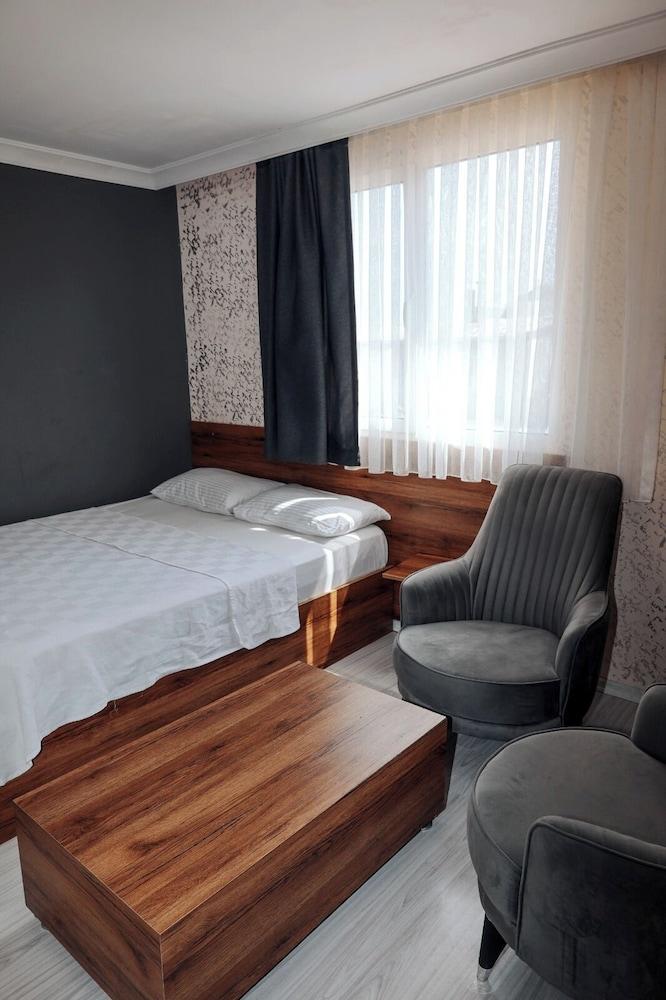 CIGLI VEGAS PANSIYON — IZMIR