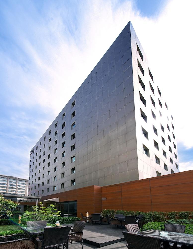 DIVAN ISTANBUL CITY — ISTANBUL