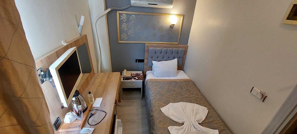 PARIS HOTEL CAFE RESTAURANT — ISTANBUL — fotografie hotel nr. 21