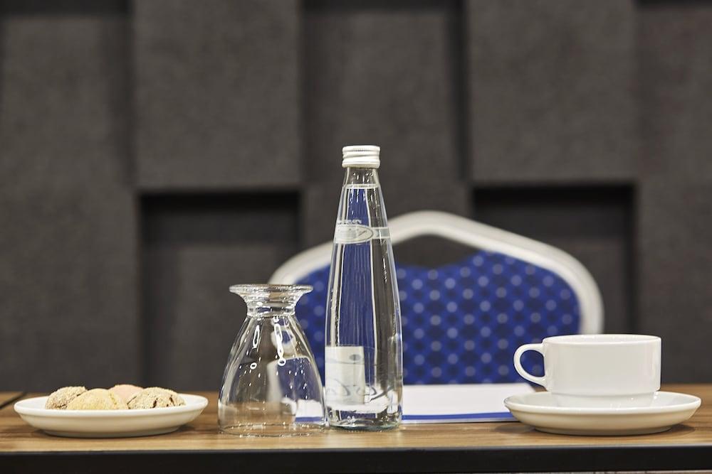 HOLIDAY INN EXPRESS ISTANBUL - ATAKOY METRO — ISTANBUL — фотография отеля №33