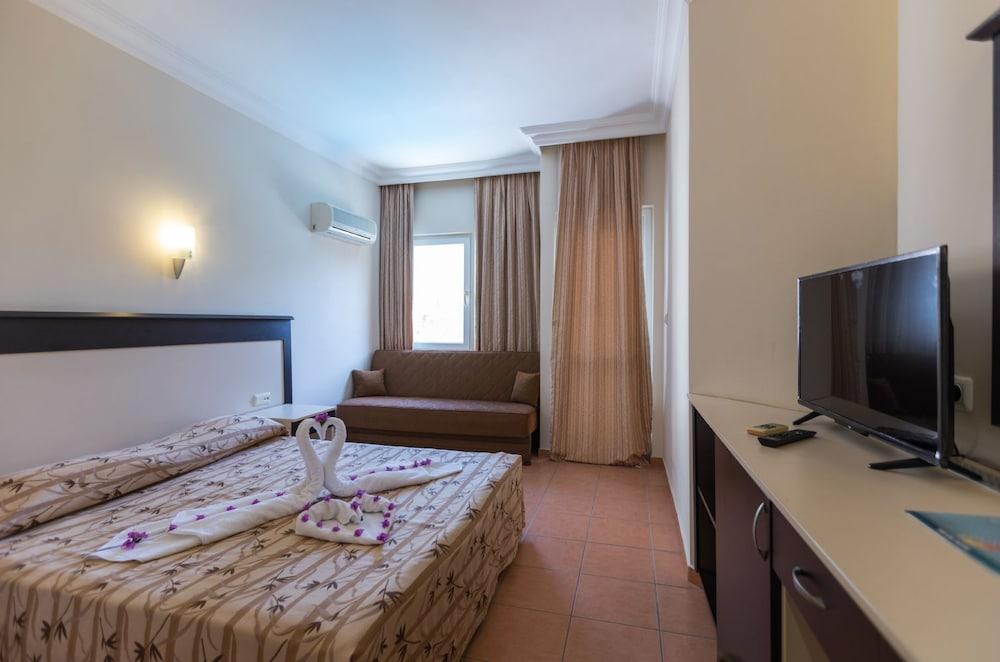 HELIOS HOTEL — SIDE — фотография отеля №9