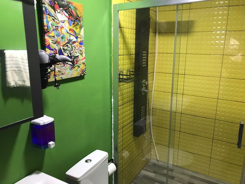 TITAN HOUSE HOSTEL — IZMIR — fotografie hotel nr. 18