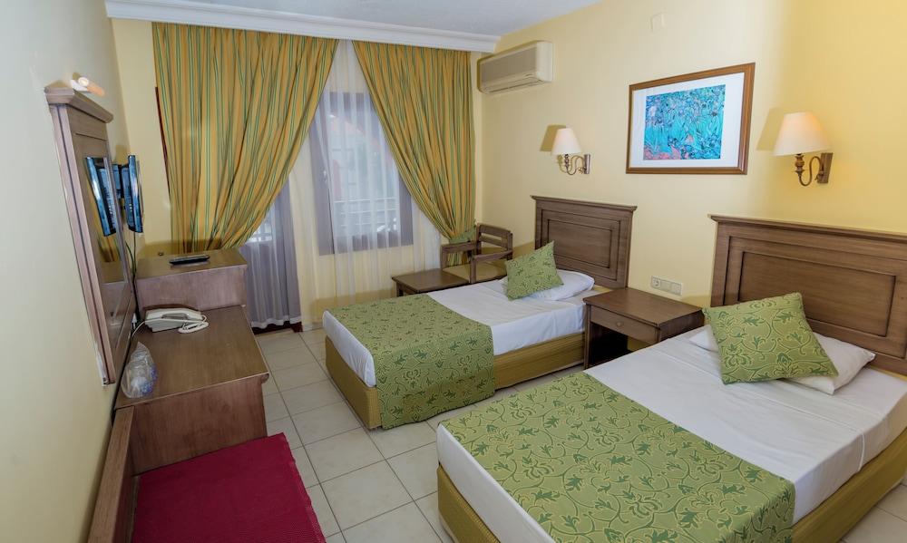CLUB TROPICAL BEACH HOTEL — ALANYA
