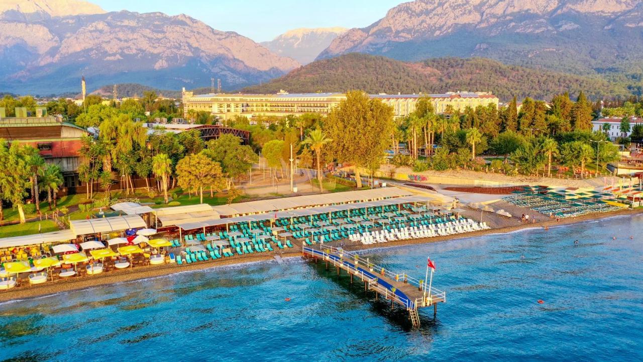 CRYSTAL DE LUXE RESORT & SPA — KEMER